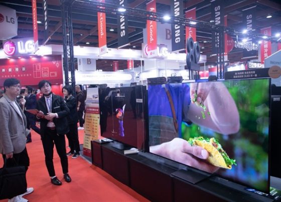 lcd-panel-industry-faces-further-consolidation-under-trump