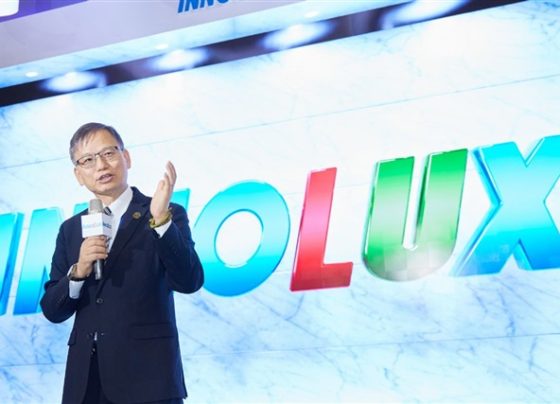 innolux-general-manager-reflects-on-challenges-and-rebirth-of-panel-industry-through-a-poem