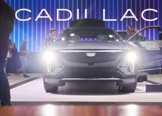 trump’s-new-policies-accelerate-changes-as-major-automakers-buckle-up