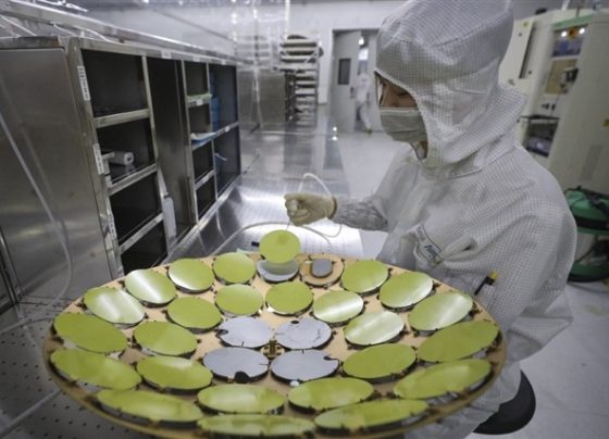 ems-watch:-taiwan-leads-ai-servers,-china-bets-big-on-edge-computing