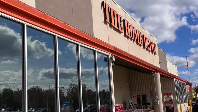 Home Depot expands fast delivery options with DoorDash, Uber Eats