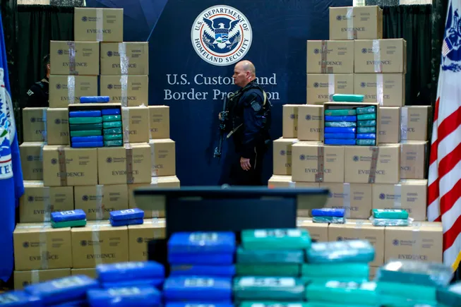 De minimis exemption temporarily returns for products from China
