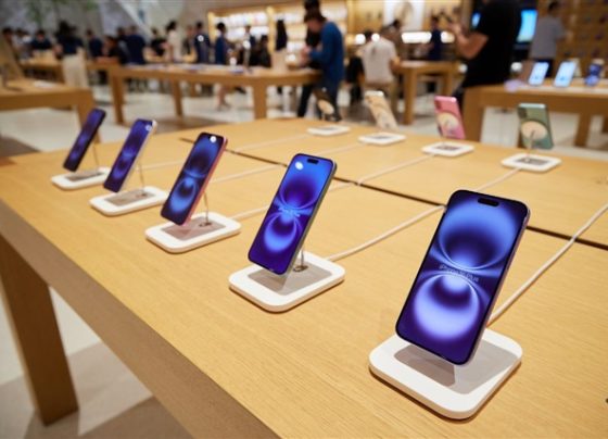declining-consumer-power-and-intensifying-competition-challenge-iphone-sales-in-china