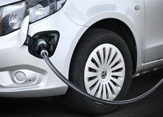 sic-golden-era-dims-as-price-wars,-weak-ev-demand-weigh-on-market