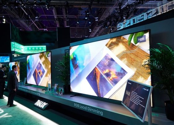 ‘giant-screen-storm’-hits-tv-market,-bringing-end-to-panel-production-cuts