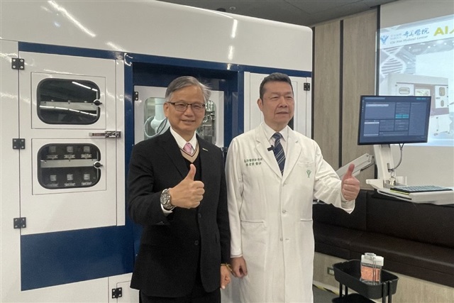Taiwan’s first AI chemo dispensing robot scales Up; Innolux leads smart healthcare