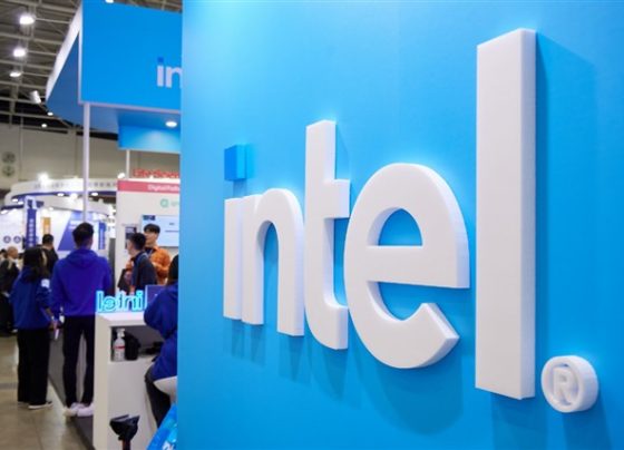 intel-foundry-future-in-limbo:-analysts-push-for-exit-amid-ex-board-alarm