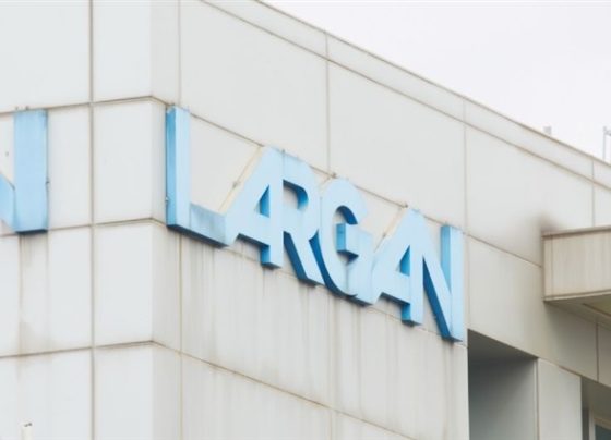 largan-reports-record-february-revenue,-optimistic-outlook-for-robotics-and-ai-smartphone-trends