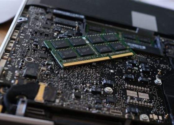 india’s-electronics-sector-growth-fuels-zetwerk’s-expansion,-ipo-plans