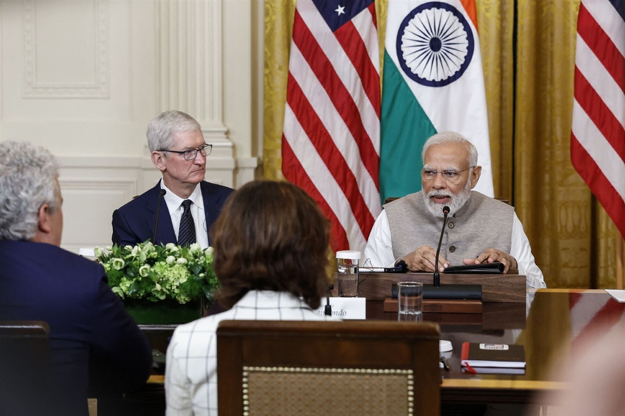 Apple reportedly seeks Wipro and LMW as India supply chain expands