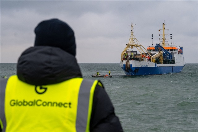 Meta, Google, and Amazon reshape internet with submarine cable dominance