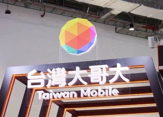 taiwan-mobile-and-phison-collaborates-to-boost-ai-applications