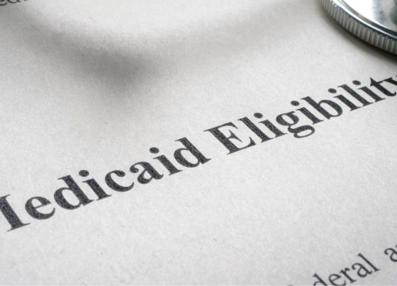 medicare-vs.-medicaid:-experts-explain-the-key-differences-and-who-qualifies-for-each