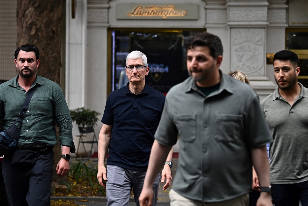 Apple production hubs hit by tariffs