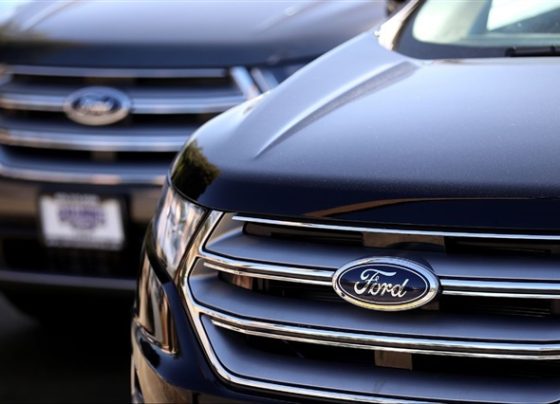 us-carmakers-scramble-on-pricing-strategy-as-trump’s-automotive-tariffs-hit
