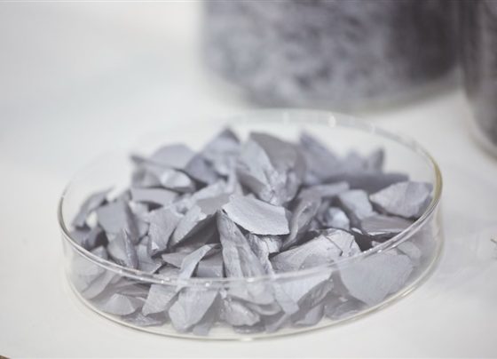 china-counters-us-trade-pressures-with-semiconductor-raw-materials