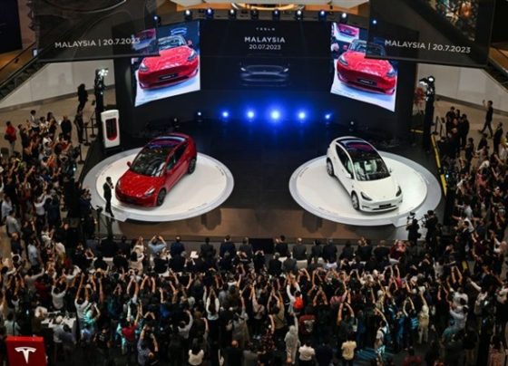 china-bans-automakers-from-marketing-“self-driving”-features