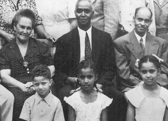 her-neighbor-of-15-years-turned-out-to-be-family—thanks-to-dna