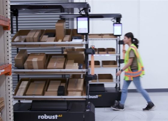 robustai-partners-with-foxconn-to-scale-us.-production-of-warehouse-robots