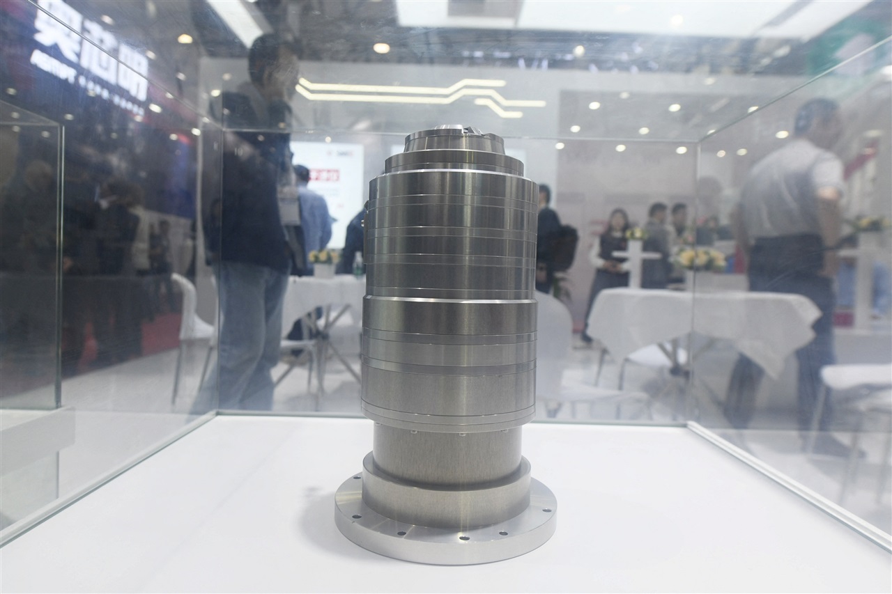 Weekly news roundup: China sharpens its chip game, Samsung lands wins, TSMC widens global footprint