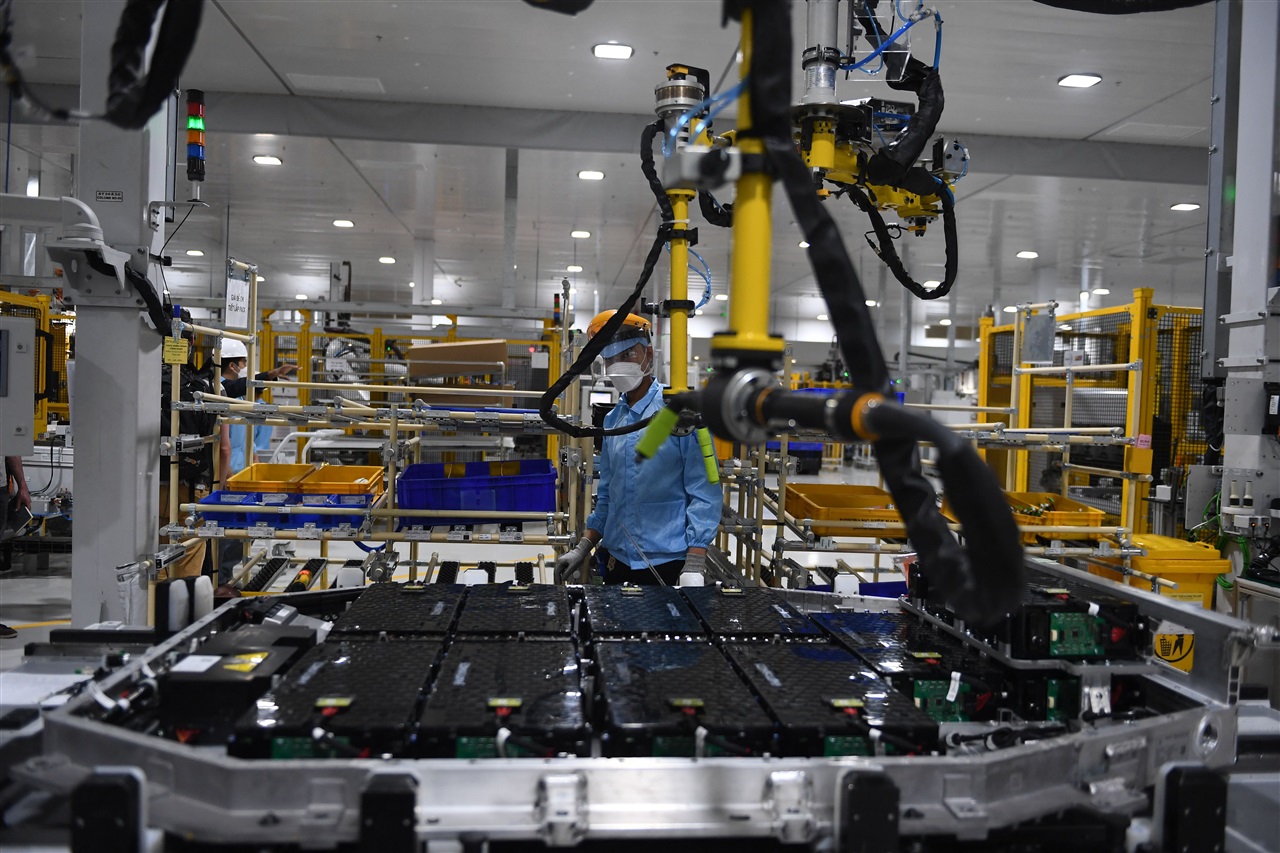 US sets the stage for duties on battery materials from China