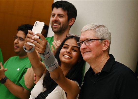 foxconn’s-karnataka-plant-to-begin-shipping-iphones-in-june