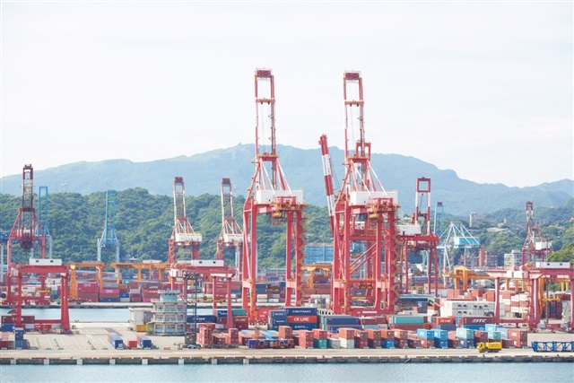 US targets Chinese shipbuilding, port equipment in new tariff offensive