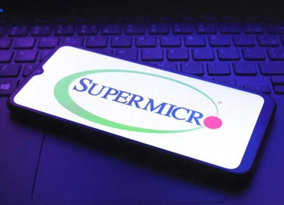 supermicro-sees-softer-fy25-as-customers-defer-ai-infrastructure-rollouts