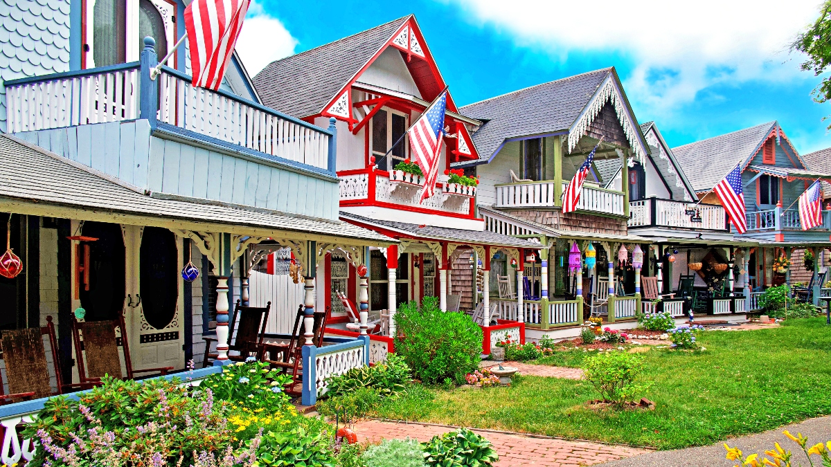 6 Things to Do in Martha’s Vineyard, Massachusetts—From Biking Trails to Gingerbread Cottages