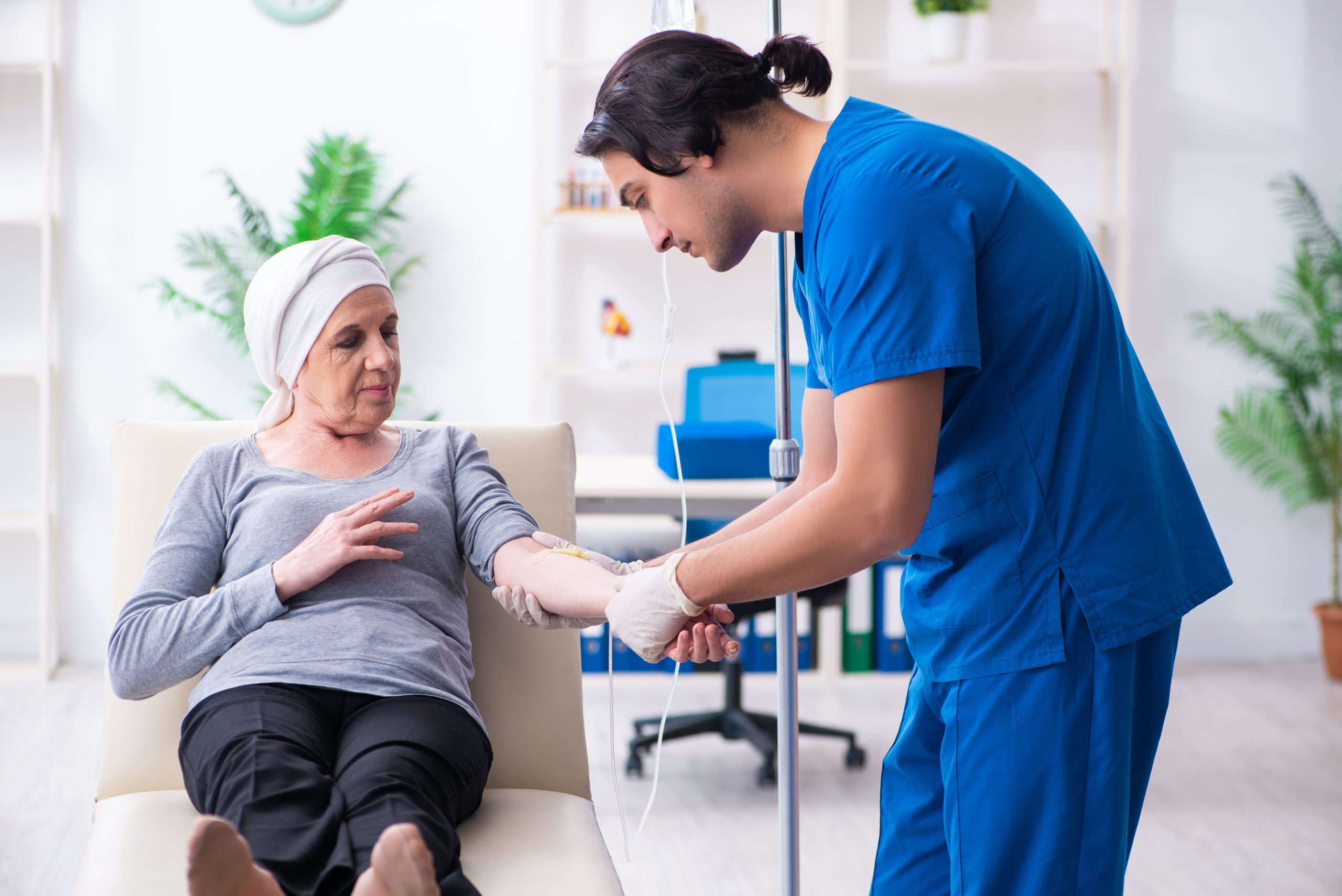 Impact of a Community-Based Specialty Pharmacist in Identifying Drug Therapy Problems for New Adult Oncology Patients