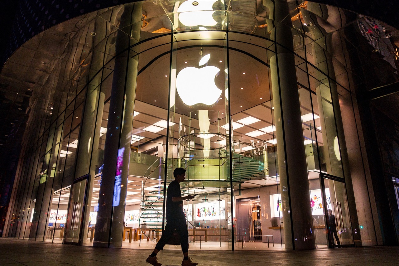 Luxshare to list in Hong Kong as part of global strategy, joins wave of Apple suppliers