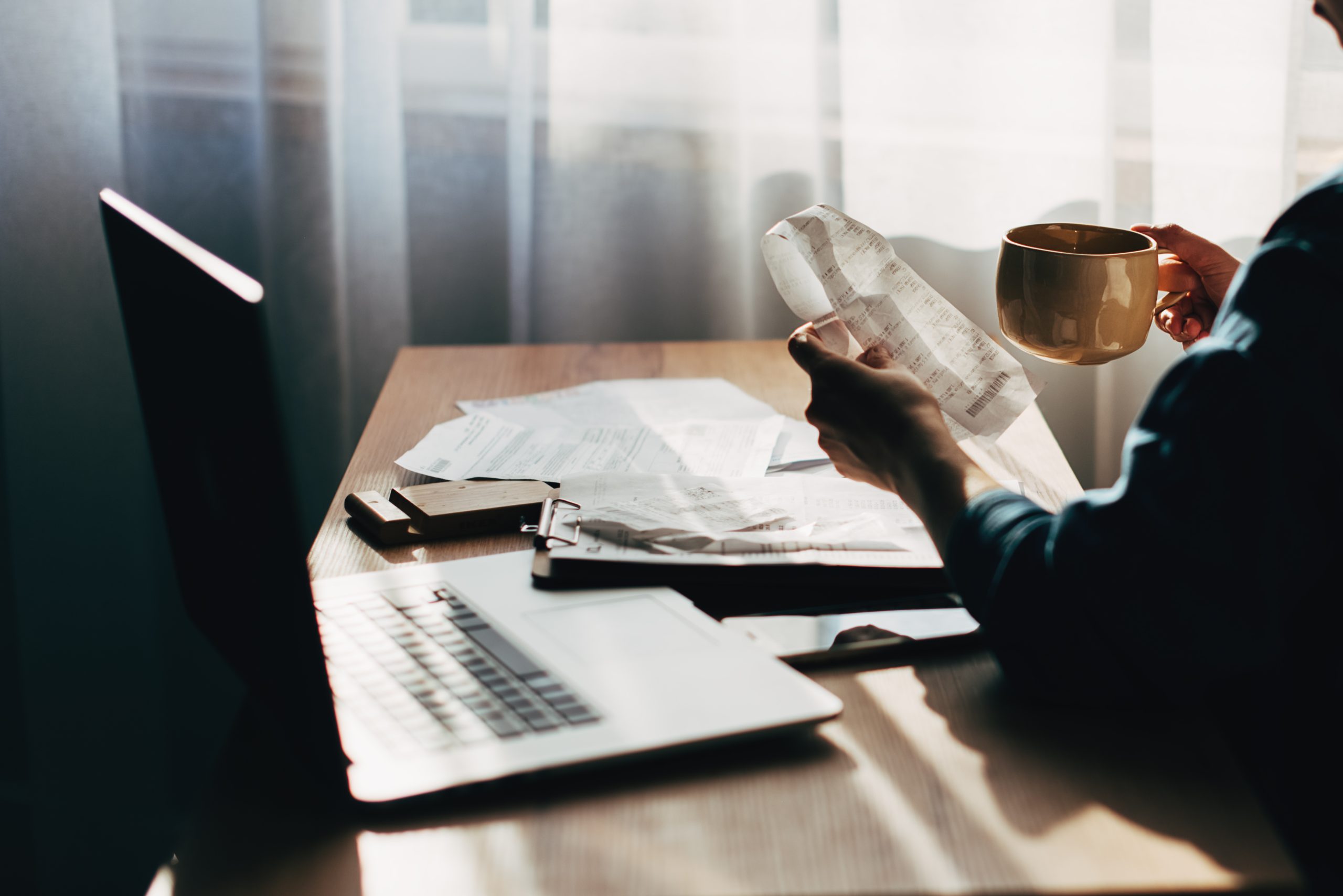 12 Most Common Scams, According to the IRS ‘Dirty Dozen’ List