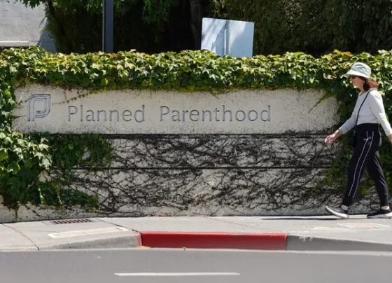 judge-temporarily-blocks-megabill’s-planned-parenthood-medicaid-funding-ban