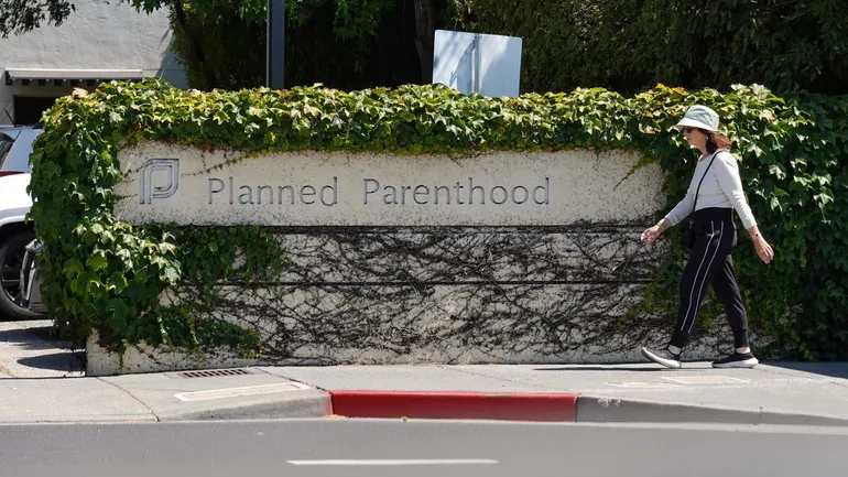 Judge temporarily blocks megabill’s Planned Parenthood Medicaid funding ban