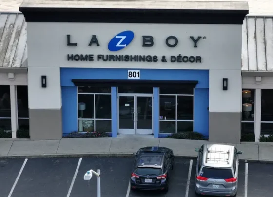 la-z-boy-overhauling-distribution-network-to-cut-costs