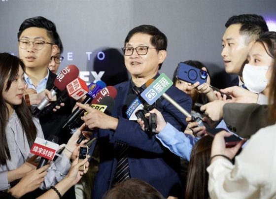 pegatron-chair-hails-indonesia-tariff-cut,-urges-balance-in-us-china-ai-strategy