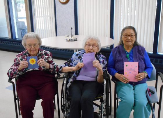 handwritten-letters-combat-senior-loneliness:-love-for-our-elders-movement