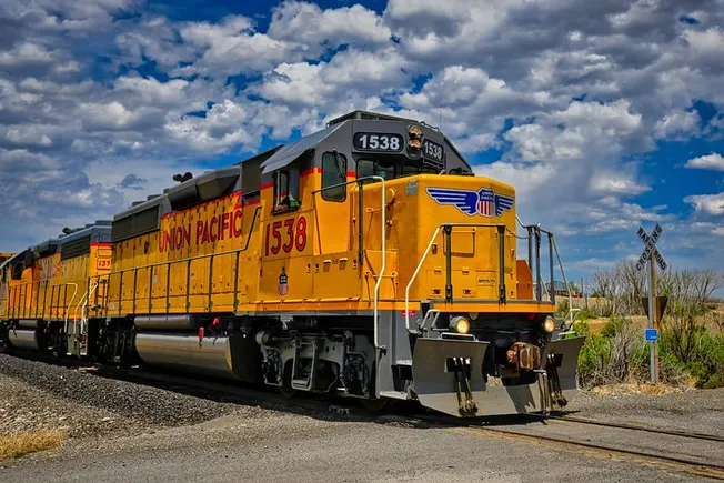 Union Pacific, Norfolk Southern confirm merger talks