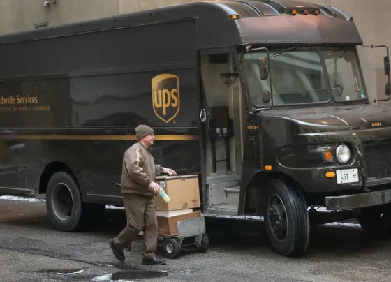 ups-explores-reuniting-with-postal-service-for-ground-saver