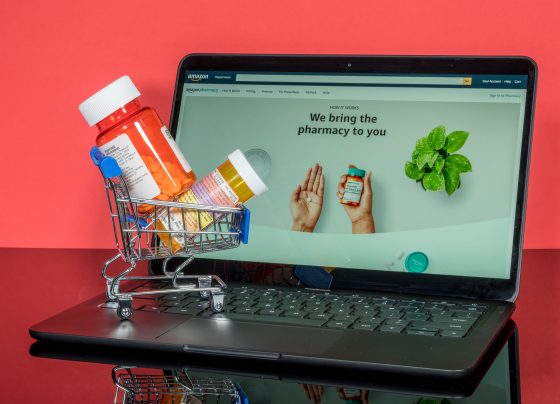 mail-order-and-supermarkets-outpace-chain-pharmacies-in-customer-satisfaction