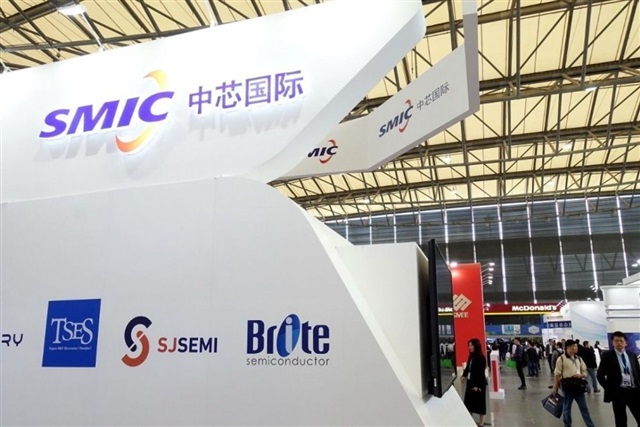 TSMC leads with high gross margins, while second- and third-tier foundries operate at full capacity but struggle to profit