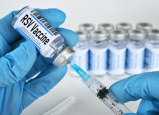 rsv-vaccine-uptake-remains-low-among-us-adults-aged-60-years-and-older