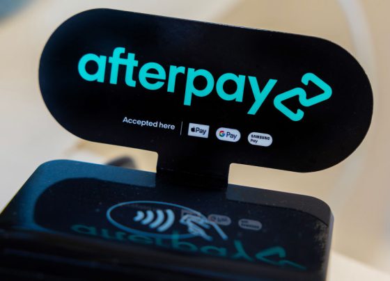 buying-now,-paying-later?-expert-tips-for-doing-it-debt-free