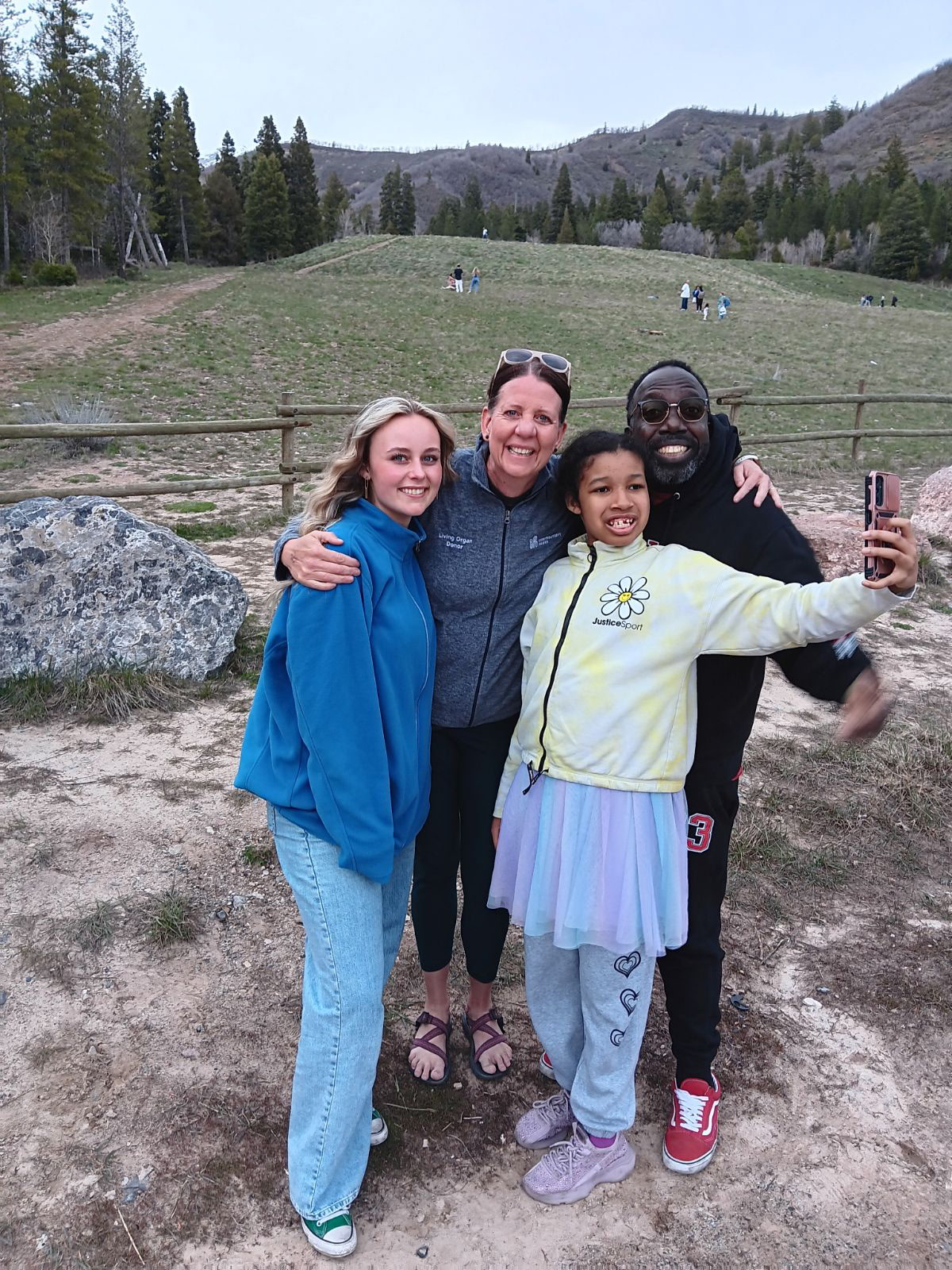 Utah Mom’s Prayer on Mountain Trail Leads to Life-Changing Kidney Donation and New ‘Brother’