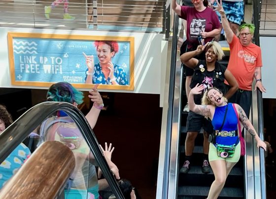 ‘we’re-retro-fabulous-weirdos!’-inside-the-mall-walking-fitness-craze