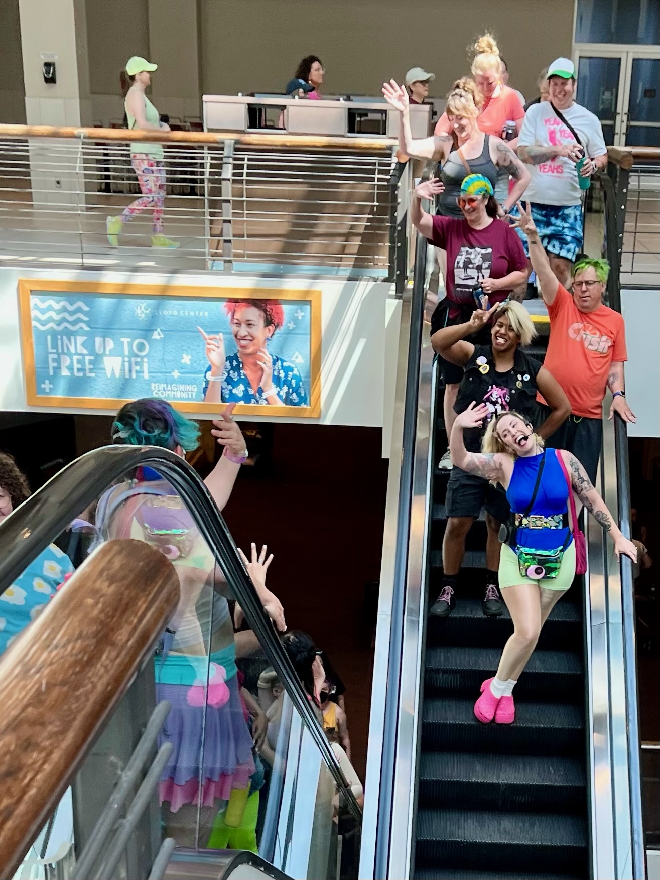 ‘We’re Retro-Fabulous Weirdos!’ Inside the Mall Walking Fitness Craze
