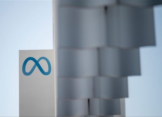 meta-restructures-ai-lab-into-four-units,-eyes-potential-job-cuts