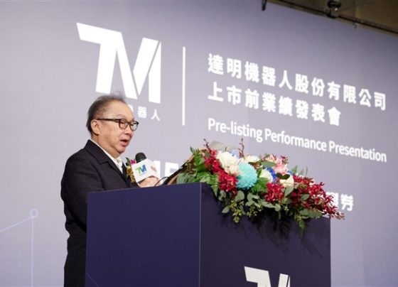quanta’s-techman-robot-prepares-for-ipo-with-backing-from-chairman-barry-lam