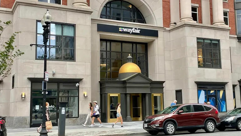 Wayfair expands logistics offering to include multichannel service