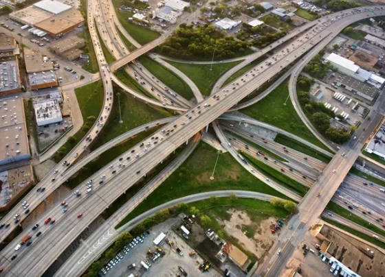 trucking-execs-have-mixed-projections-for-back-half-of-2025